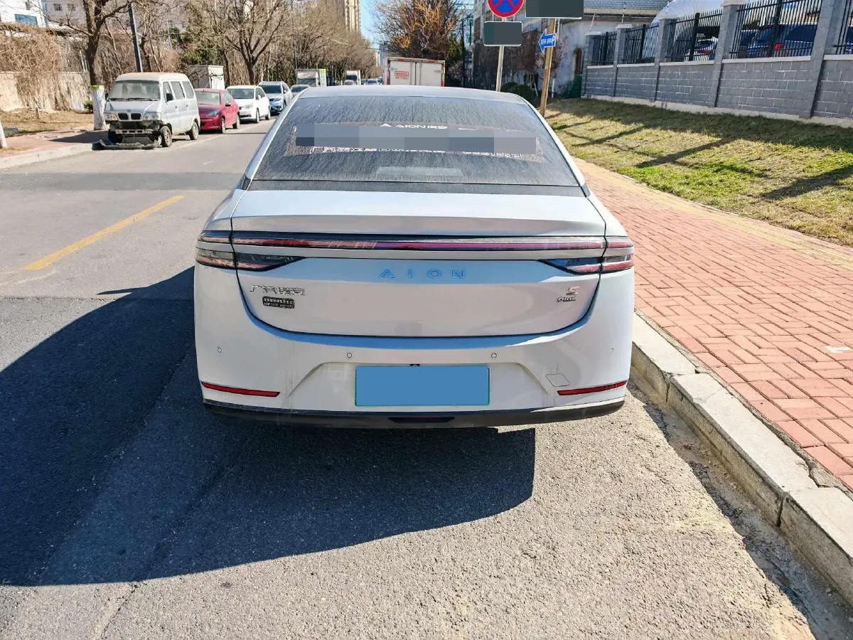 2022 ChangAn Oshan Z6 1.5T 170HP L4 6TCT PHEV 28.4KWH,autocango,china used car exporter,china ev exporter,chinese used car exporter,chinese used ev exporter