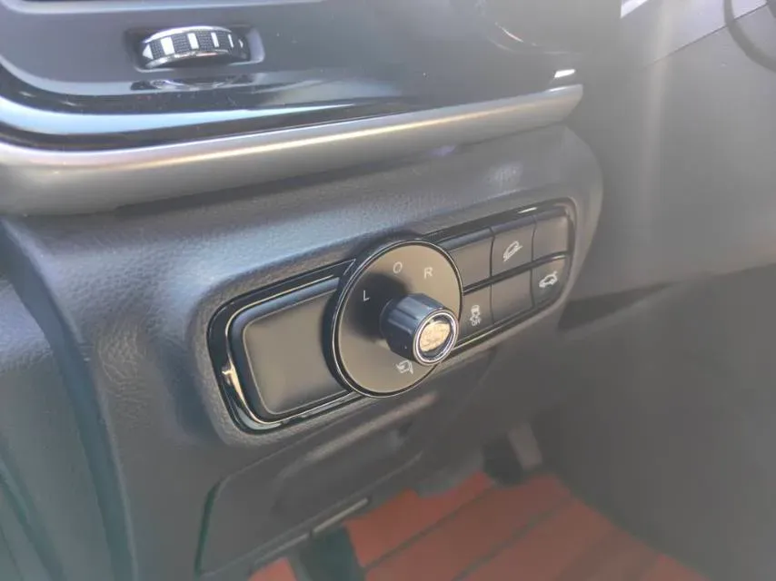 2023 GAC Trumpchi M8 2.0T 252HP L4 8AT,autocango,china used car exporter,china ev exporter,chinese used car exporter,chinese used ev exporter