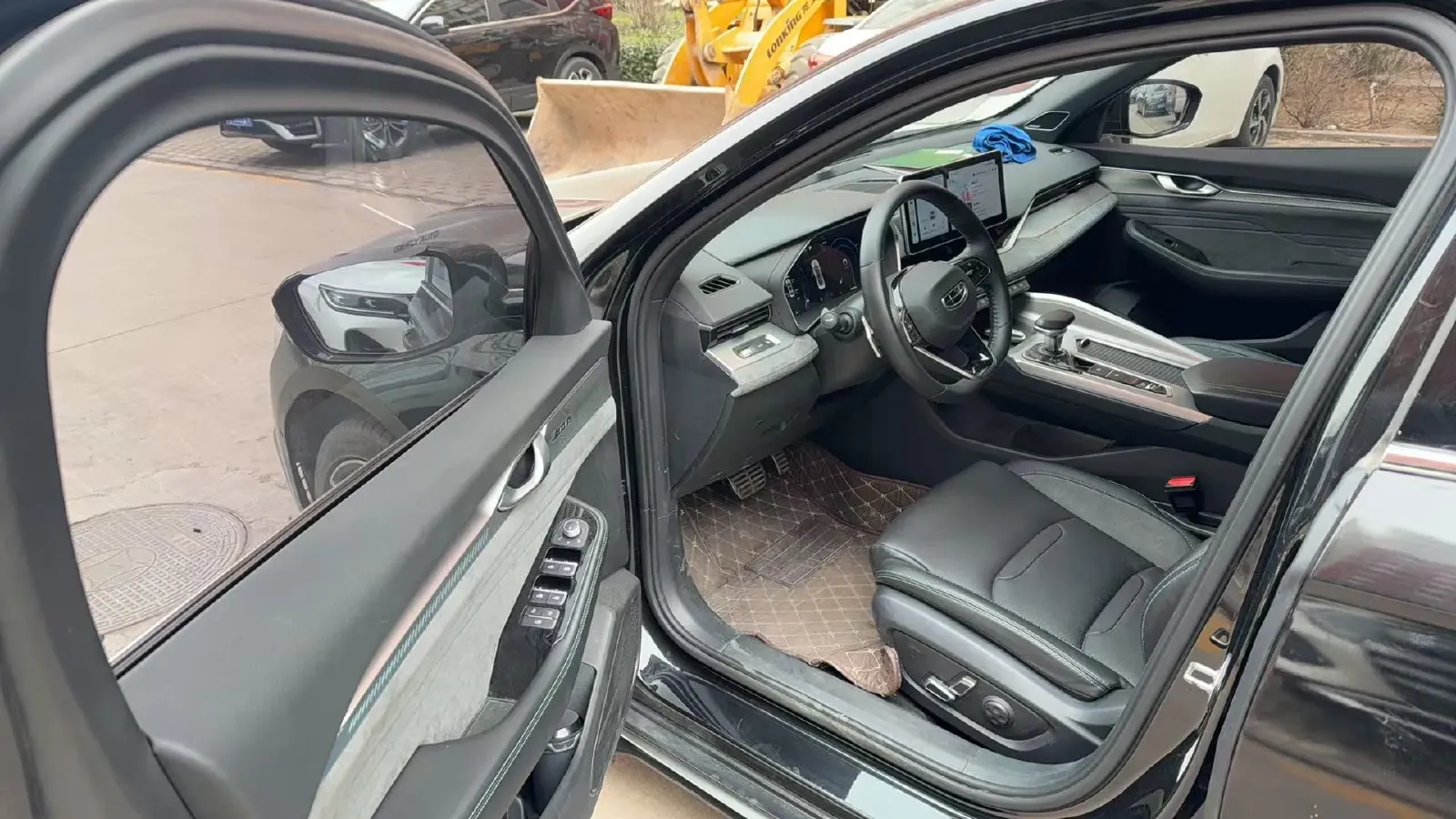 2023 Geely Preface 2.0T 190HP L4 7DCT,autocango,china used car exporter,china ev exporter,chinese used car exporter,chinese used ev exporter