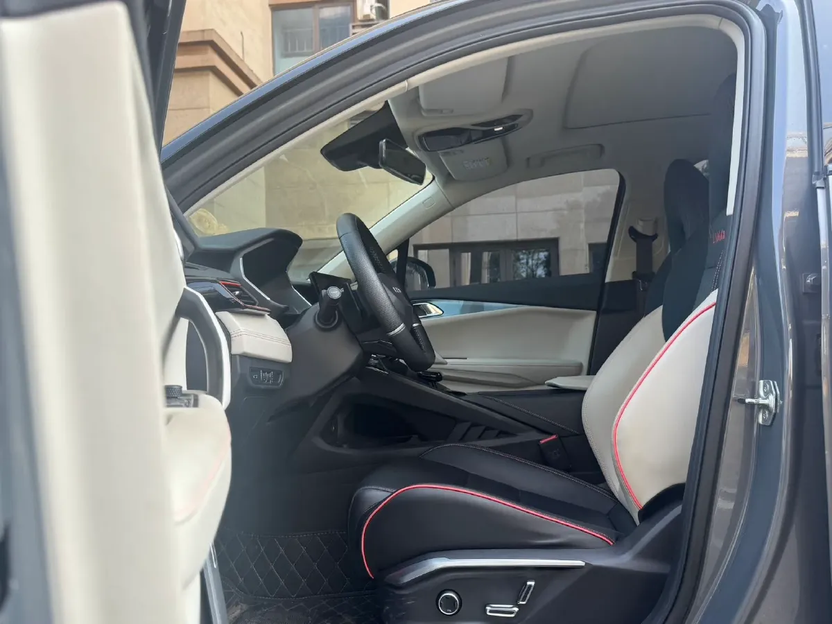 2023 LYNK&CO 06 1.5T 181HP L4 7DCT,autocango,china used car exporter,china ev exporter,chinese used car exporter,chinese used ev exporter