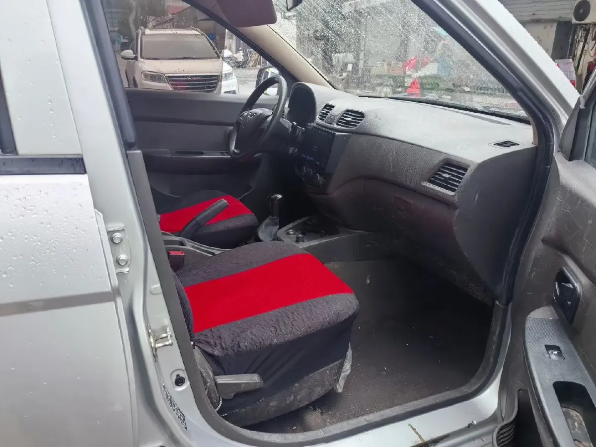 2015 WuLing HongGuang 1.5L 112HP L4 5MT,autocango,china used car exporter,china ev exporter,chinese used car exporter,chinese used ev exporter