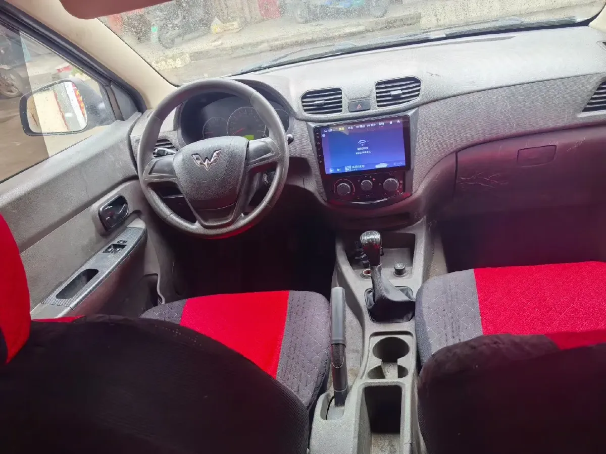 2015 WuLing HongGuang 1.5L 112HP L4 5MT,autocango,china used car exporter,china ev exporter,chinese used car exporter,chinese used ev exporter