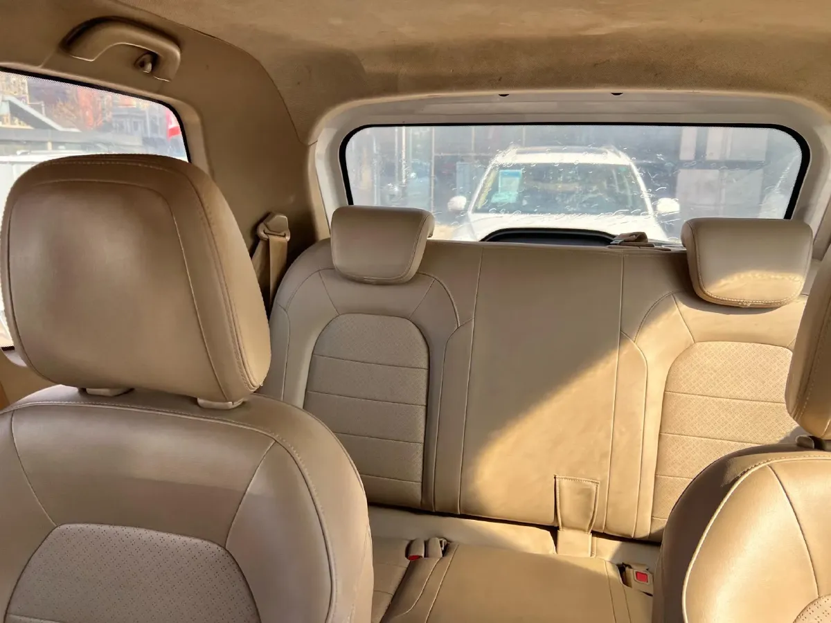 2019 WuLing HongGuang 1.5L 99HP L4 6MT,autocango,china used car exporter,china ev exporter,chinese used car exporter,chinese used ev exporter