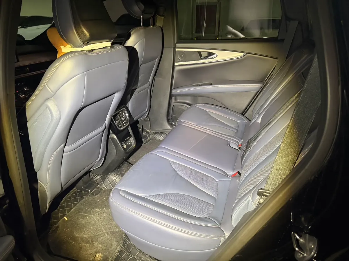 2021 Lincoln Nautilus 2.0T 245HP L4 8AT,autocango,china used car exporter,china ev exporter,chinese used car exporter,chinese used ev exporter