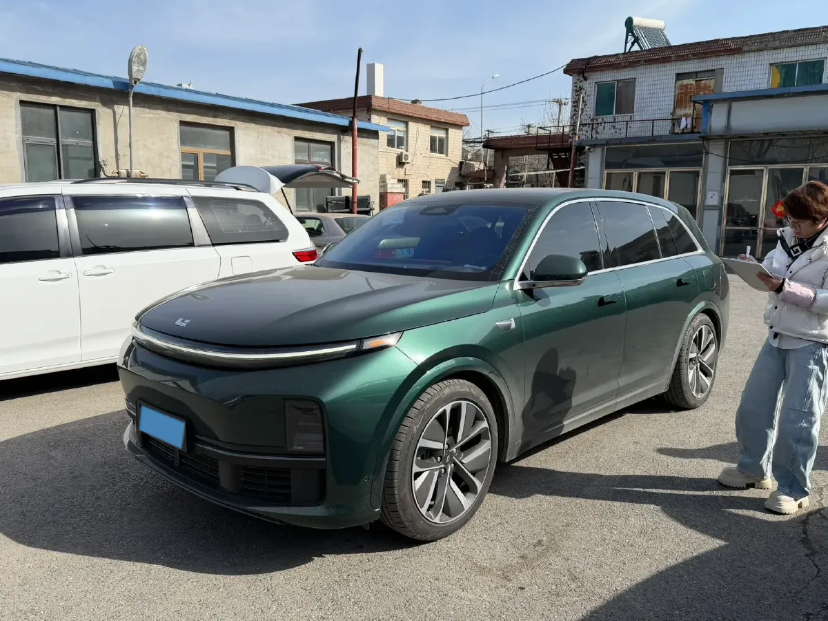 2023 Li L7 Range Extended 154HP REEV 40.9KWH,autocango,china used car exporter,china ev exporter,chinese used car exporter,chinese used ev exporter