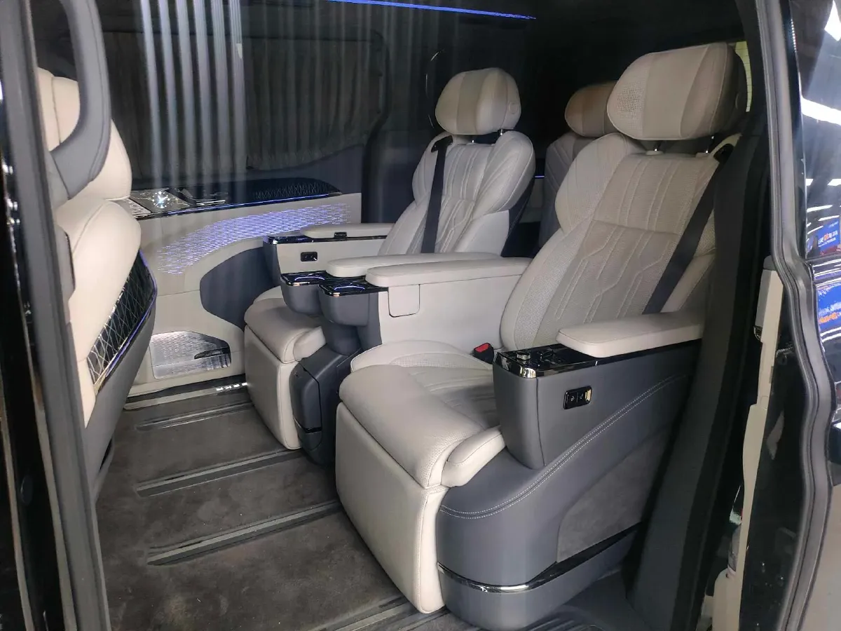 2022 Zeekr 009 BEV 116KWH,autocango,china used car exporter,china ev exporter,chinese used car exporter,chinese used ev exporter