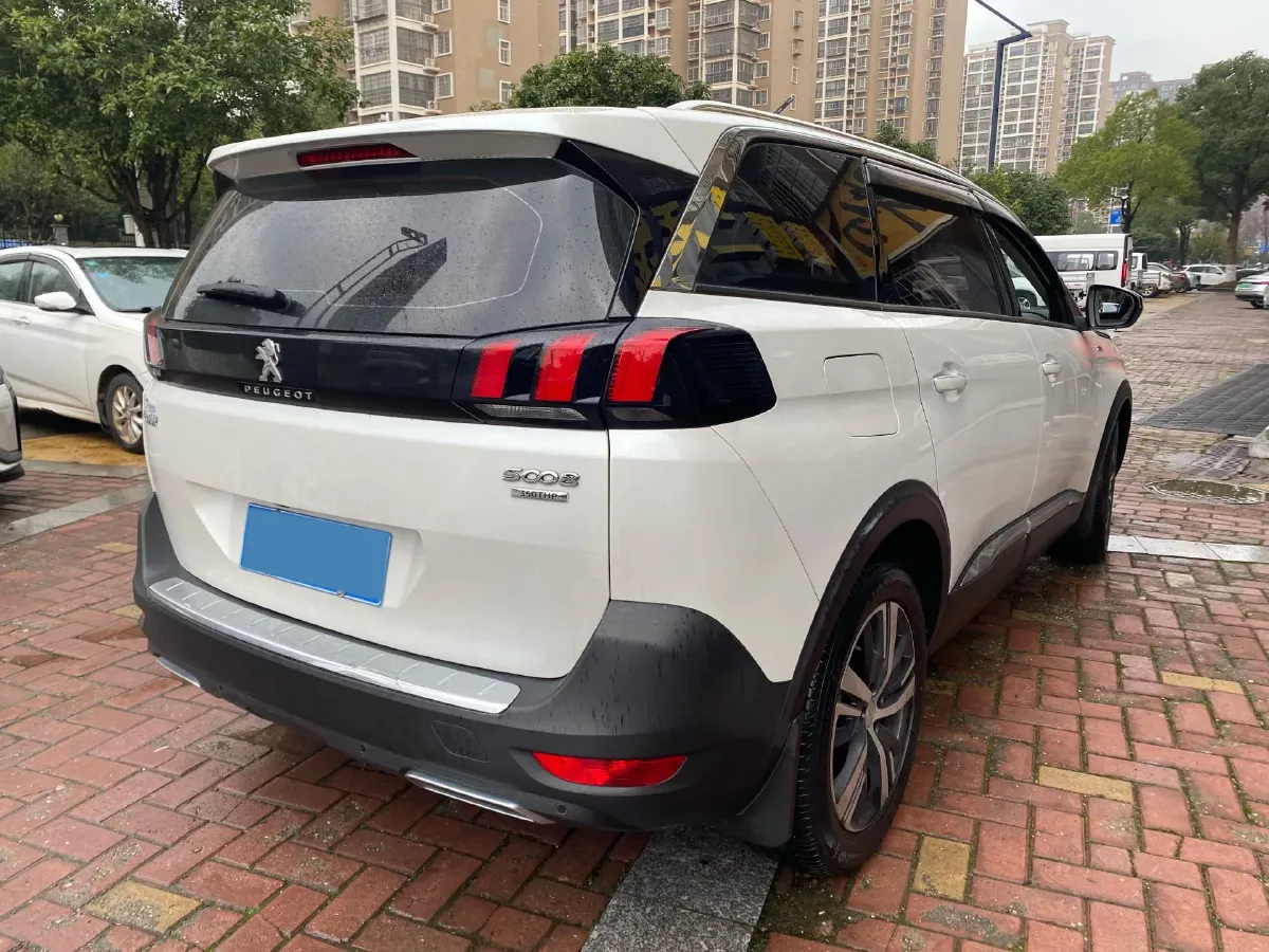 2019 Peugeot 5008 1.6T 167HP L4 6AT,autocango,china used car exporter,china ev exporter,chinese used car exporter,chinese used ev exporter