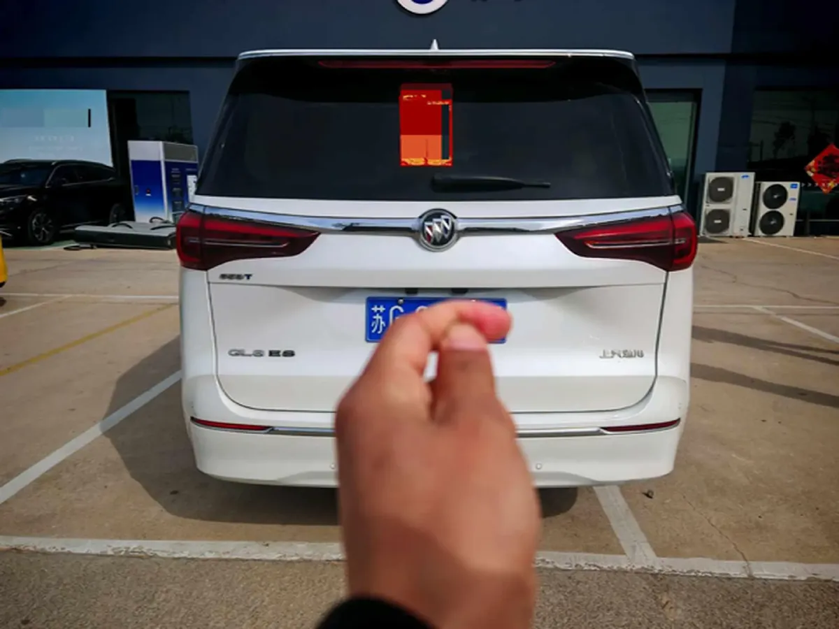 2022 Buick GL8 2.0T 237HP L4 9AT,autocango,china used car exporter,china ev exporter,chinese used car exporter,chinese used ev exporter