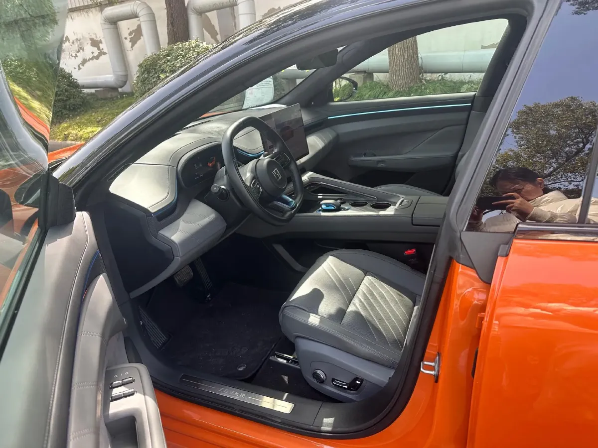 2024 Zeekr 001 BEV 100KWH,autocango,china used car exporter,china ev exporter,chinese used car exporter,chinese used ev exporter