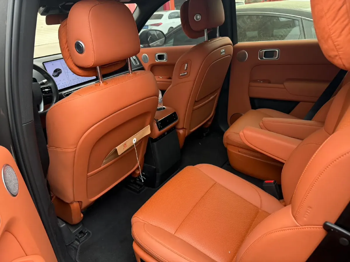 2024 Toyota Granvia 2.5L 189HP L4 E-CVT Hybrid,autocango,china used car exporter,china ev exporter,chinese used car exporter,chinese used ev exporter