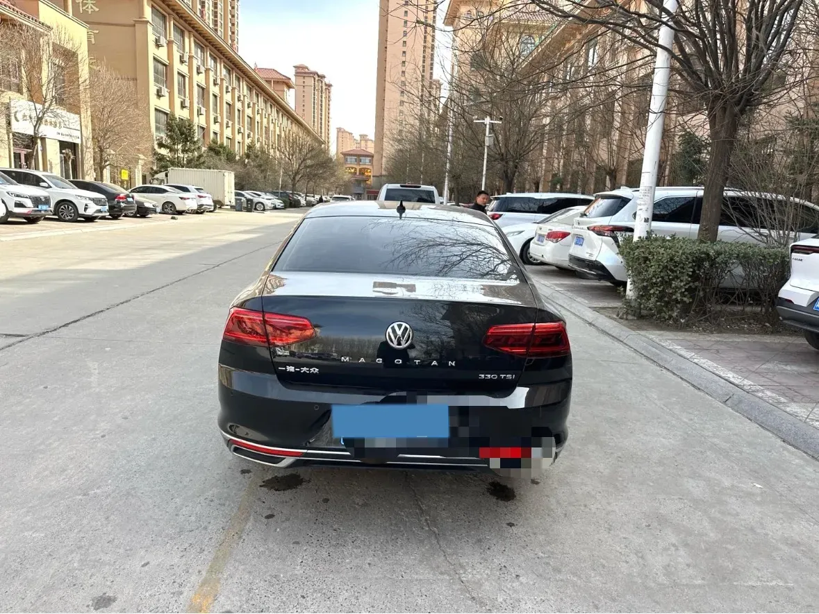 2020 Volkswagen Magotan 2.0T 186HP L4 7DCT,autocango,china used car exporter,china ev exporter,chinese used car exporter,chinese used ev exporter