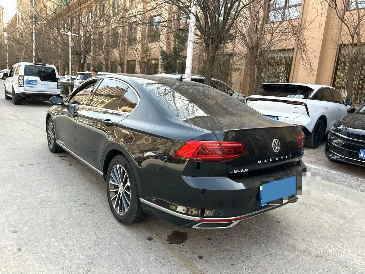 2020 Volkswagen Magotan 2.0T 186HP L4 7DCT,autocango,china used car exporter,china ev exporter,chinese used car exporter,chinese used ev exporter