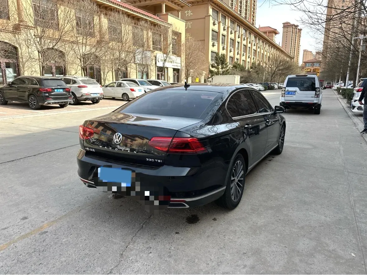 2020 Volkswagen Magotan 2.0T 186HP L4 7DCT,autocango,china used car exporter,china ev exporter,chinese used car exporter,chinese used ev exporter