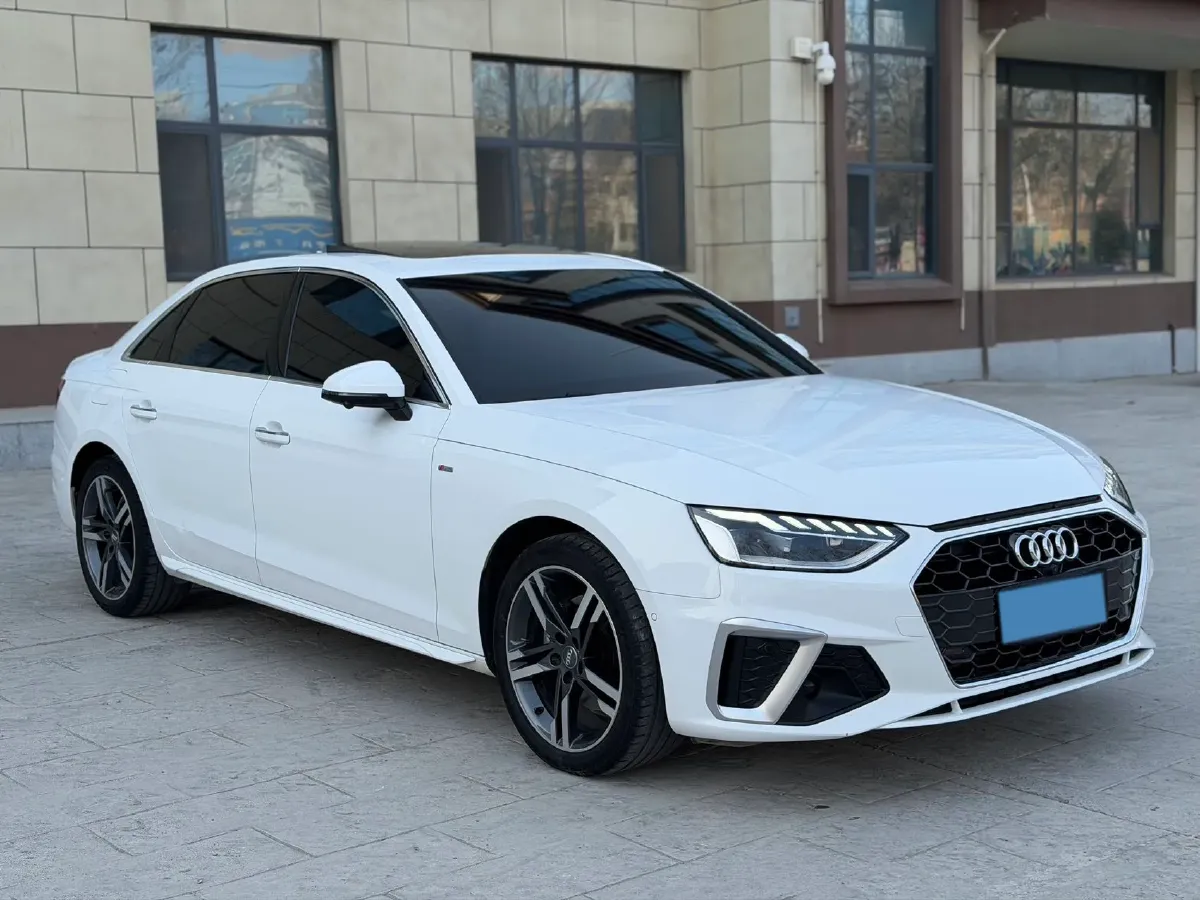 2020 Audi A4L 2.0T 190HP L4 7DCT,autocango,china used car exporter,china ev exporter,chinese used car exporter,chinese used ev exporter