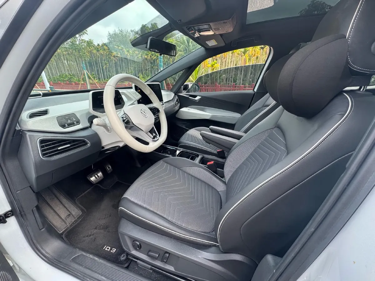 2023 Volkswagen ID.3 BEV 52.8KWH,autocango,china used car exporter,china ev exporter,chinese used car exporter,chinese used ev exporter