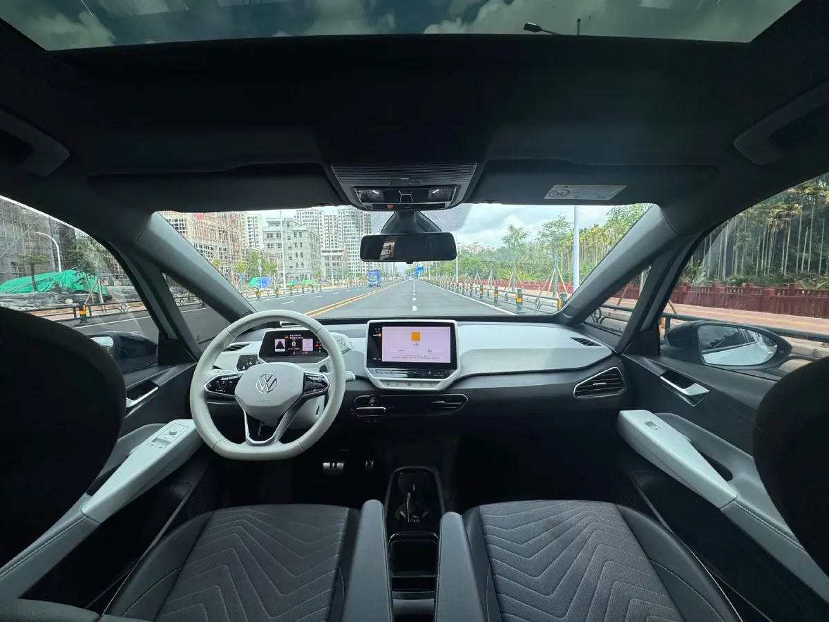 2023 Volkswagen ID.3 BEV 52.8KWH,autocango,china used car exporter,china ev exporter,chinese used car exporter,chinese used ev exporter