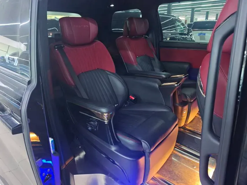 2023 GAC Trumpchi M8 2.0T 190HP L4 E-CVT Hybrid,autocango,china used car exporter,china ev exporter,chinese used car exporter,chinese used ev exporter