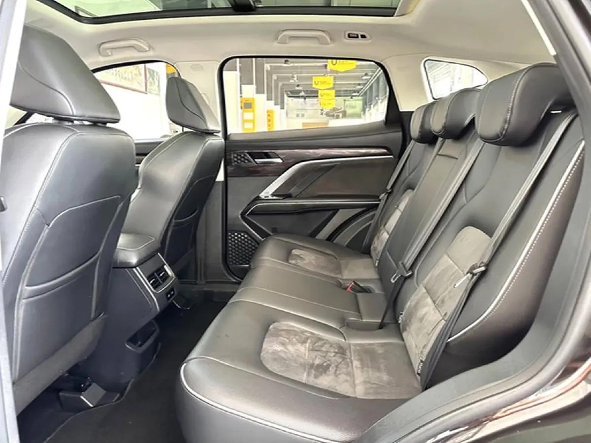 2021 Haval H6 1.5T 169HP L4 7DCT,autocango,china used car exporter,china ev exporter,chinese used car exporter,chinese used ev exporter