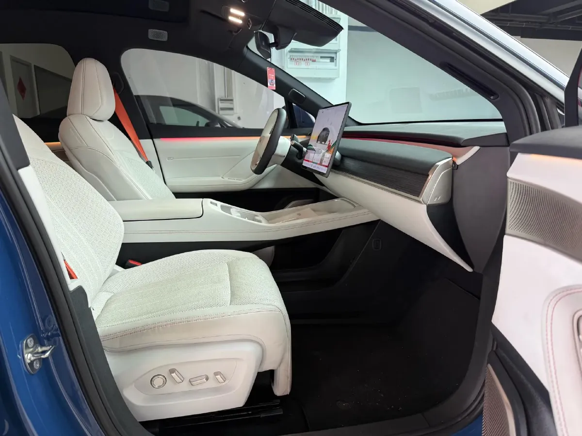 2024 ONVO L60 BEV 60KWH,autocango,china used car exporter,china ev exporter,chinese used car exporter,chinese used ev exporter