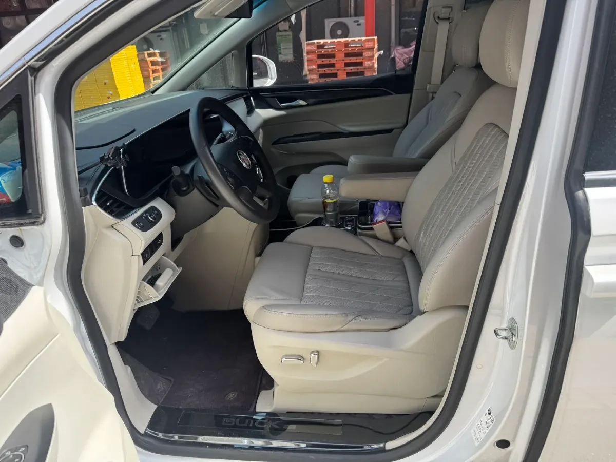 2018 Buick GL8 2.0T 260HP L4 6AT,autocango,china used car exporter,china ev exporter,chinese used car exporter,chinese used ev exporter