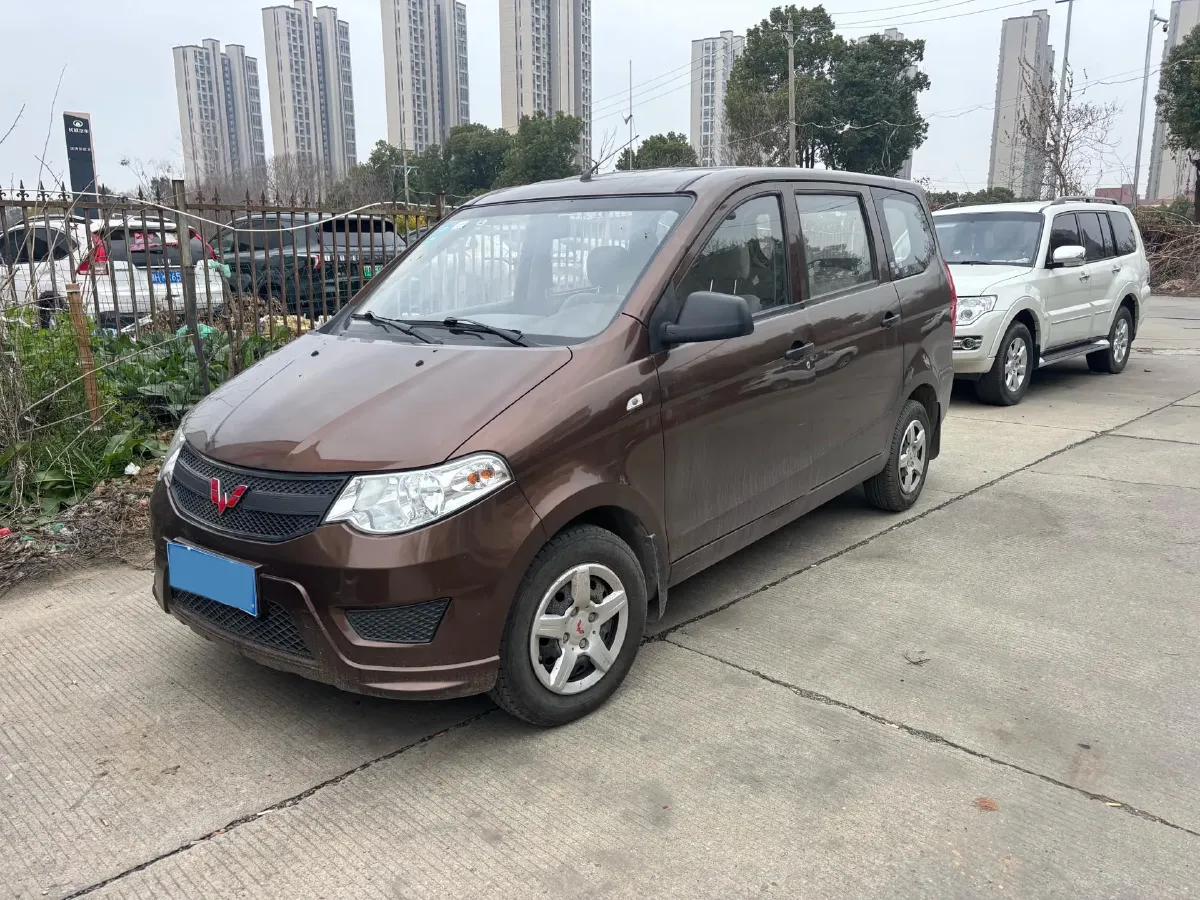 2018 WuLing HongGuang 1.2L 82HP L4 5MT,autocango,china used car exporter,china ev exporter,chinese used car exporter,chinese used ev exporter