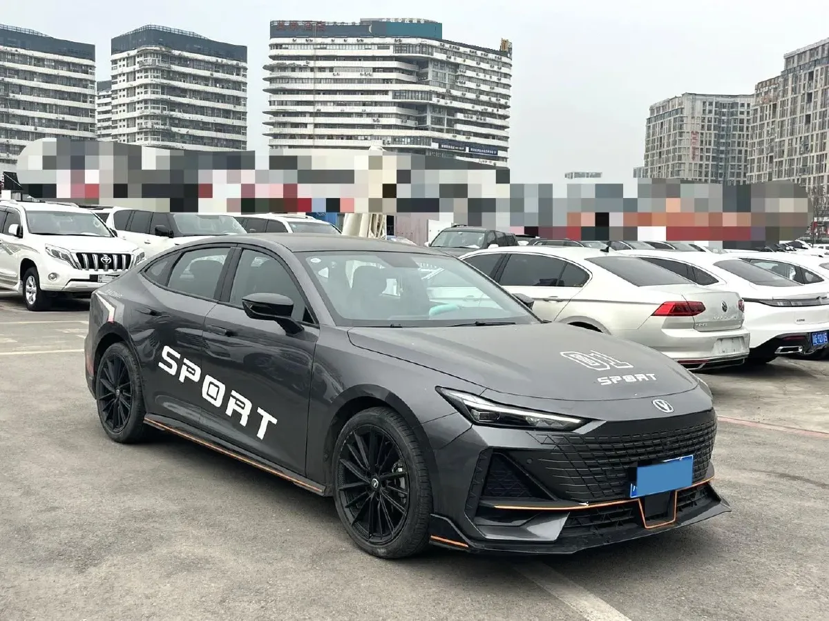 2022 ChangAn UNI-V 1.5T 188HP L4 7DCT,autocango,china used car exporter,china ev exporter,chinese used car exporter,chinese used ev exporter