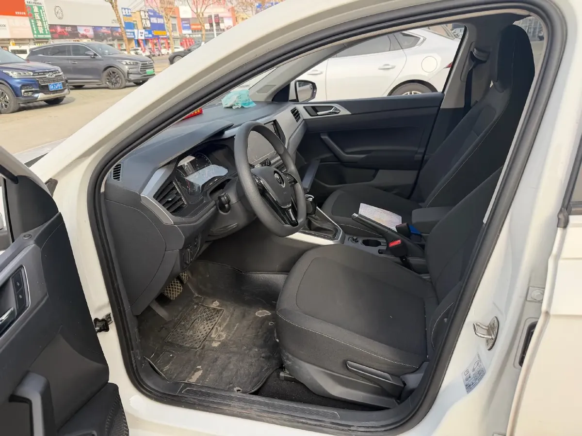 2023 Volkswagen Polo 1.5L 113HP L4 6AT,autocango,china used car exporter,china ev exporter,chinese used car exporter,chinese used ev exporter