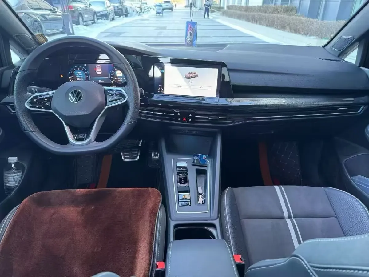 2023 Volkswagen Golf 1.4T 150HP L4 7DCT,autocango,china used car exporter,china ev exporter,chinese used car exporter,chinese used ev exporter