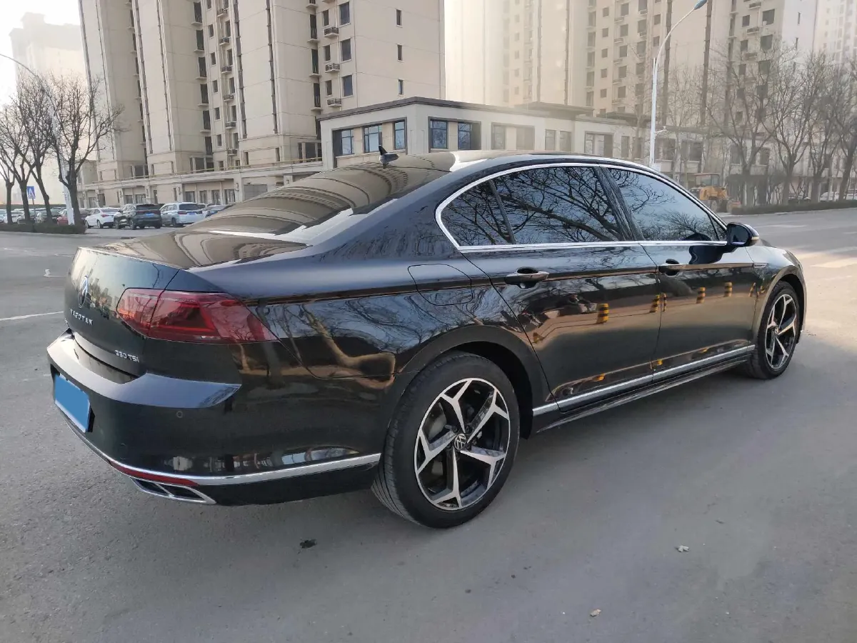 2023 Volkswagen Magotan 2.0T 186HP L4 7DCT,autocango,china used car exporter,china ev exporter,chinese used car exporter,chinese used ev exporter