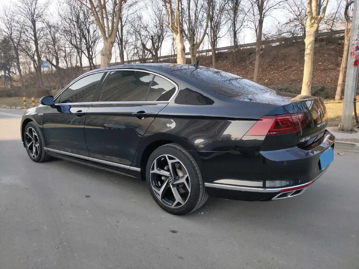 2023 Volkswagen Magotan 2.0T 186HP L4 7DCT,autocango,china used car exporter,china ev exporter,chinese used car exporter,chinese used ev exporter