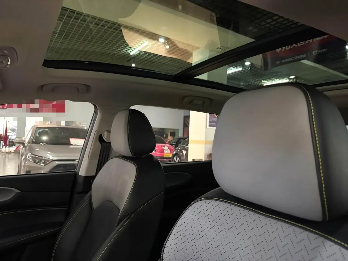 2020 Roewe RX5 1.5T 173HP L4 7DCT,autocango,china used car exporter,china ev exporter,chinese used car exporter,chinese used ev exporter