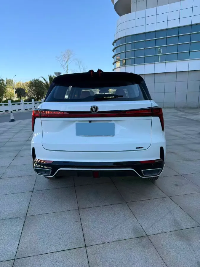 2022 ChangAn CS75 Plus 1.5T 188HP L4 8AT,autocango,china used car exporter,china ev exporter,chinese used car exporter,chinese used ev exporter