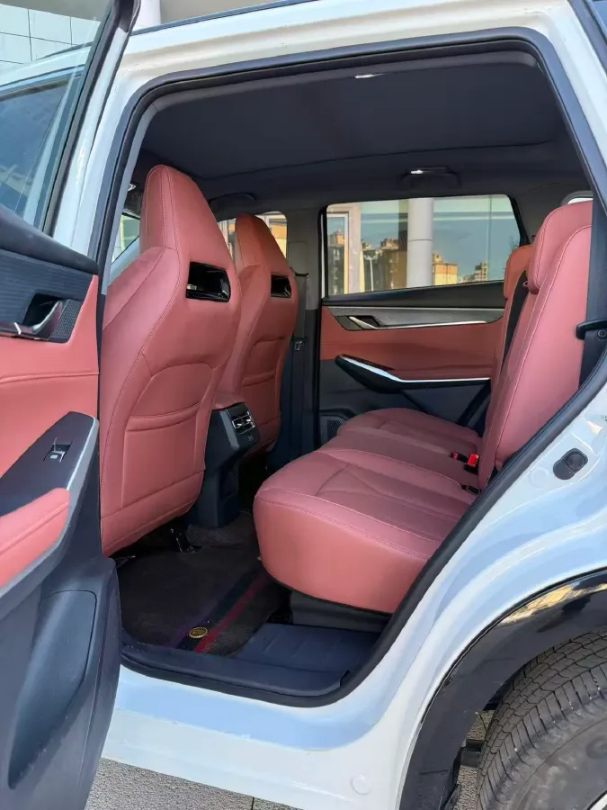 2022 ChangAn CS75 Plus 1.5T 188HP L4 8AT,autocango,china used car exporter,china ev exporter,chinese used car exporter,chinese used ev exporter