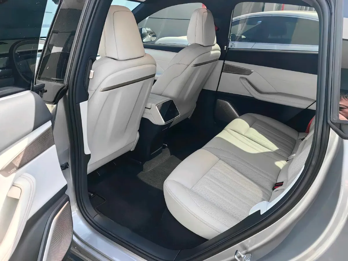 2024 ONVO L60 BEV 60KWH,autocango,china used car exporter,china ev exporter,chinese used car exporter,chinese used ev exporter