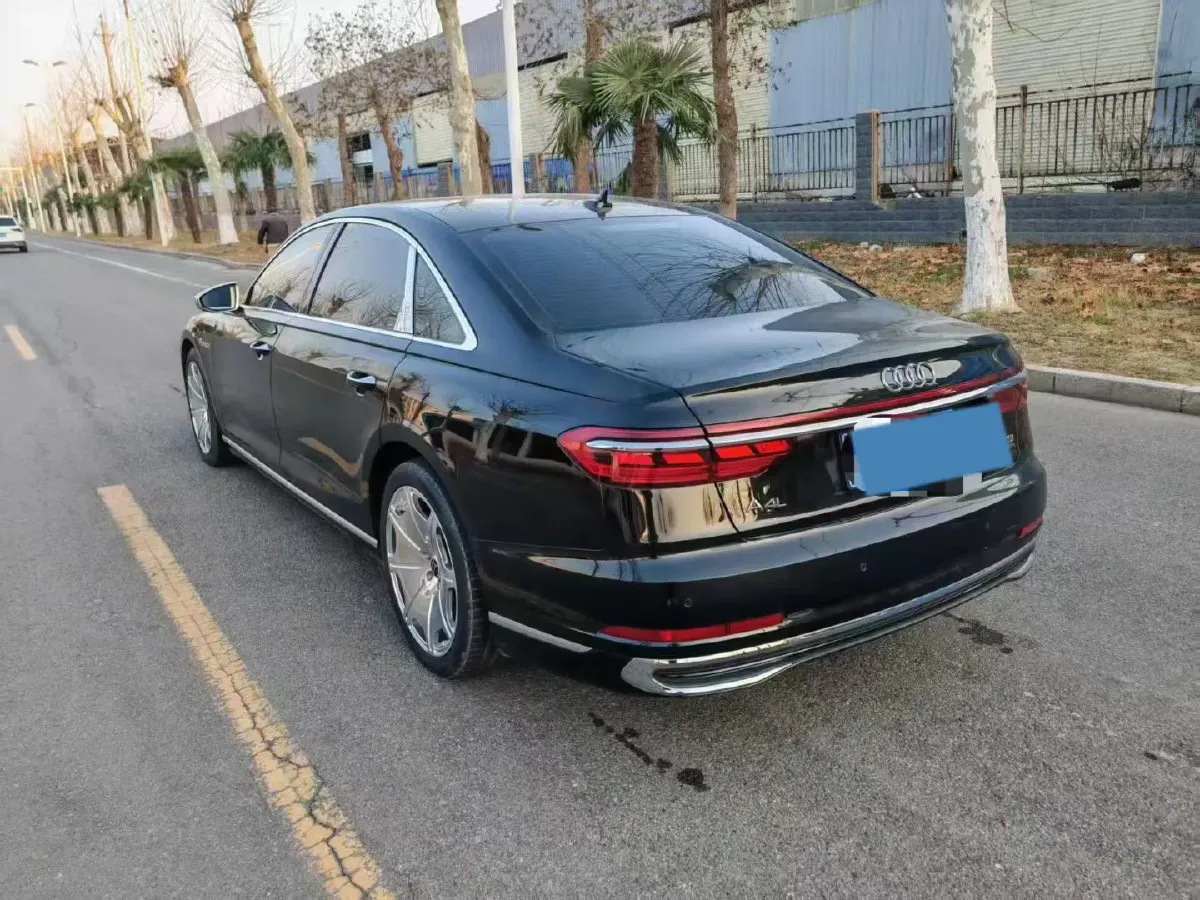 2023 Audi A8 3.0T 286HP V6 8AT,autocango,china used car exporter,china ev exporter,chinese used car exporter,chinese used ev exporter