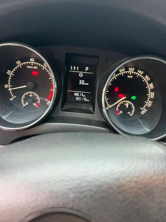 2017 Skoda Yeti 1.4T 150HP L4 7DCT,autocango,china used car exporter,china ev exporter,chinese used car exporter,chinese used ev exporter