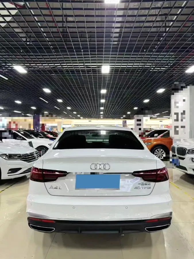 2023 Audi A4L 2.0T 190HP L4 7DCT,autocango,china used car exporter,china ev exporter,chinese used car exporter,chinese used ev exporter