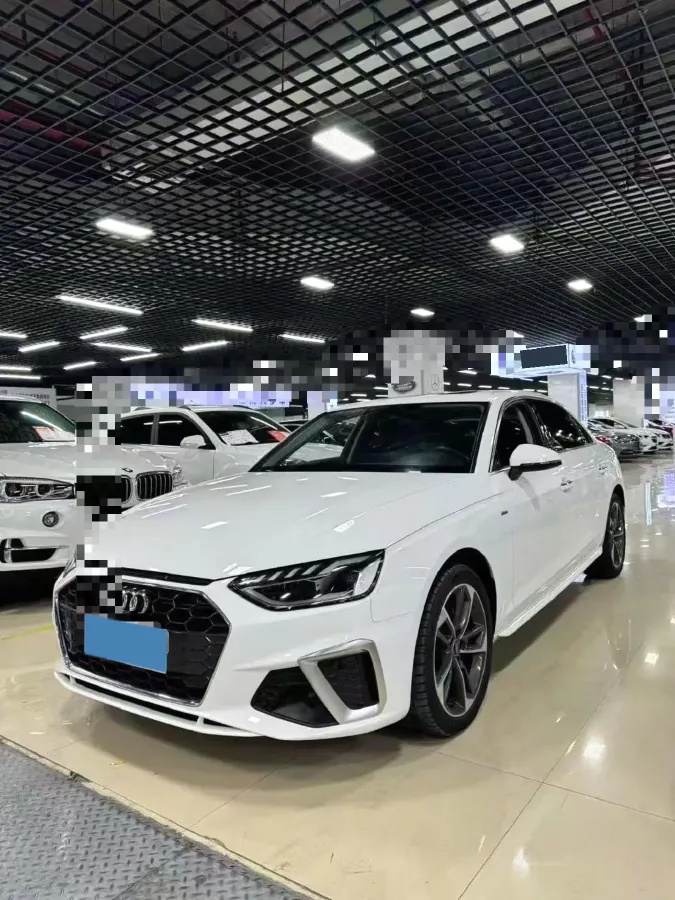 2023 Audi A4L 2.0T 190HP L4 7DCT,autocango,china used car exporter,china ev exporter,chinese used car exporter,chinese used ev exporter