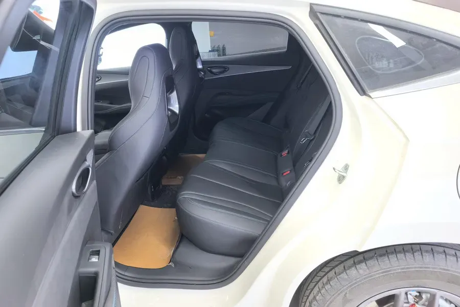 2025 BYD Seal06 1.5L 101HP L4 E-CVT PHEV 10.08KWH,autocango,china used car exporter,china ev exporter,chinese used car exporter,chinese used ev exporter