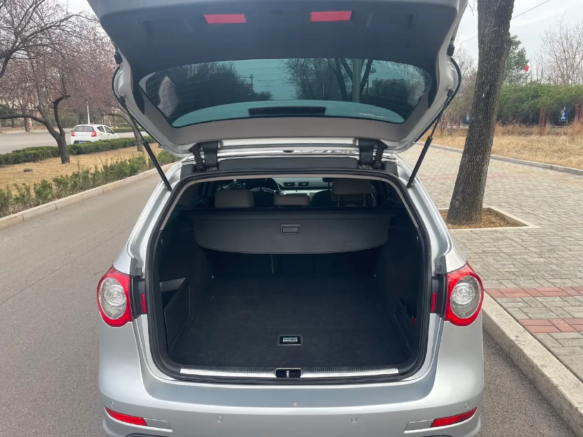 2008 Volkswagen Passat 3.6L 300HP V6 6DCT,autocango,china used car exporter,china ev exporter,chinese used car exporter,chinese used ev exporter