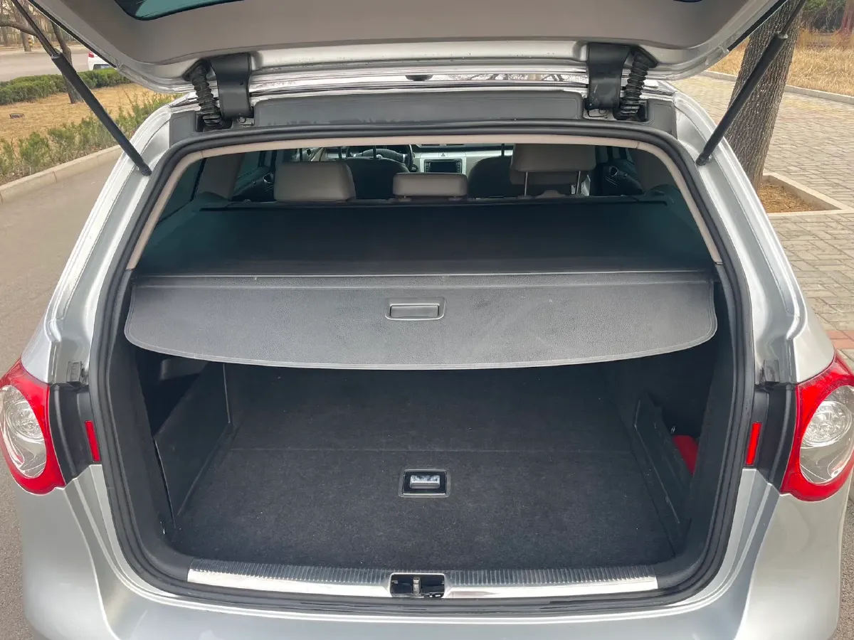 2008 Volkswagen Passat 3.6L 300HP V6 6DCT,autocango,china used car exporter,china ev exporter,chinese used car exporter,chinese used ev exporter