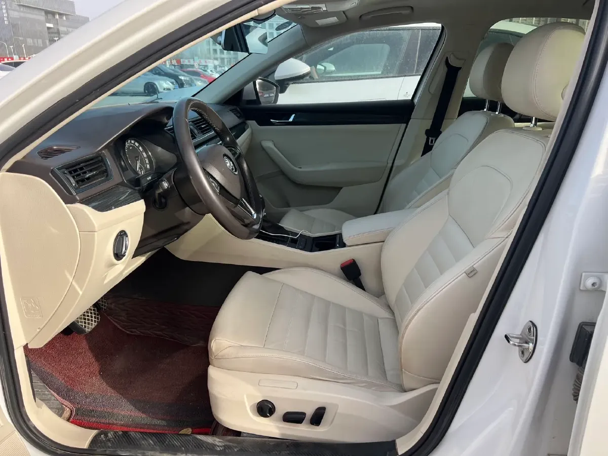 2016 Skoda Superb 1.4T 150HP L4 7DCT,autocango,china used car exporter,china ev exporter,chinese used car exporter,chinese used ev exporter