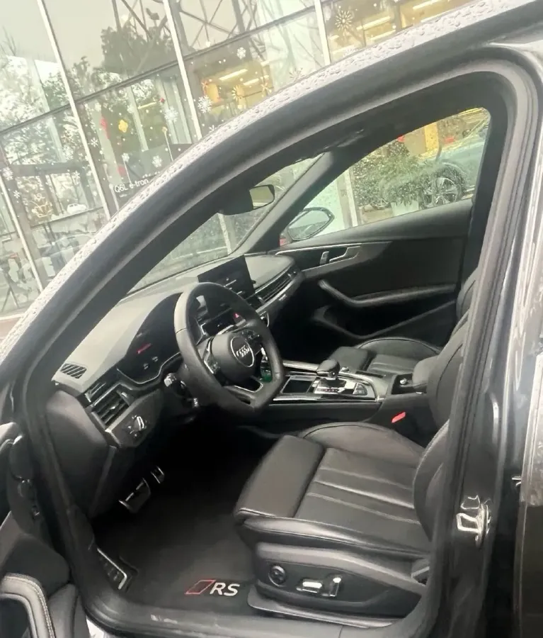 2024 Audi A4L 2.0T 190HP L4 7DCT,autocango,china used car exporter,china ev exporter,chinese used car exporter,chinese used ev exporter