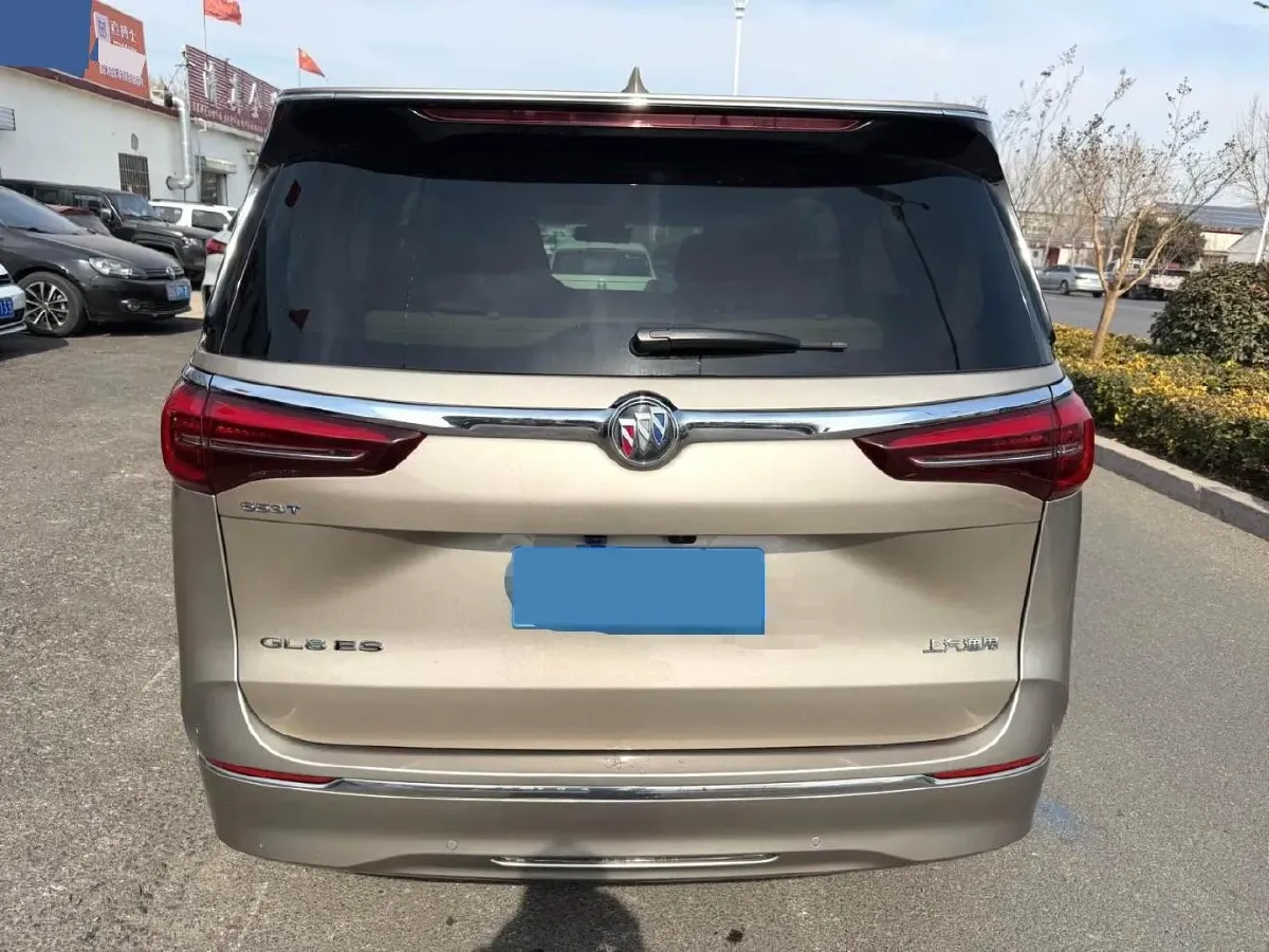 2022 Buick GL8 2.0T 237HP L4 9AT,autocango,china used car exporter,china ev exporter,chinese used car exporter,chinese used ev exporter