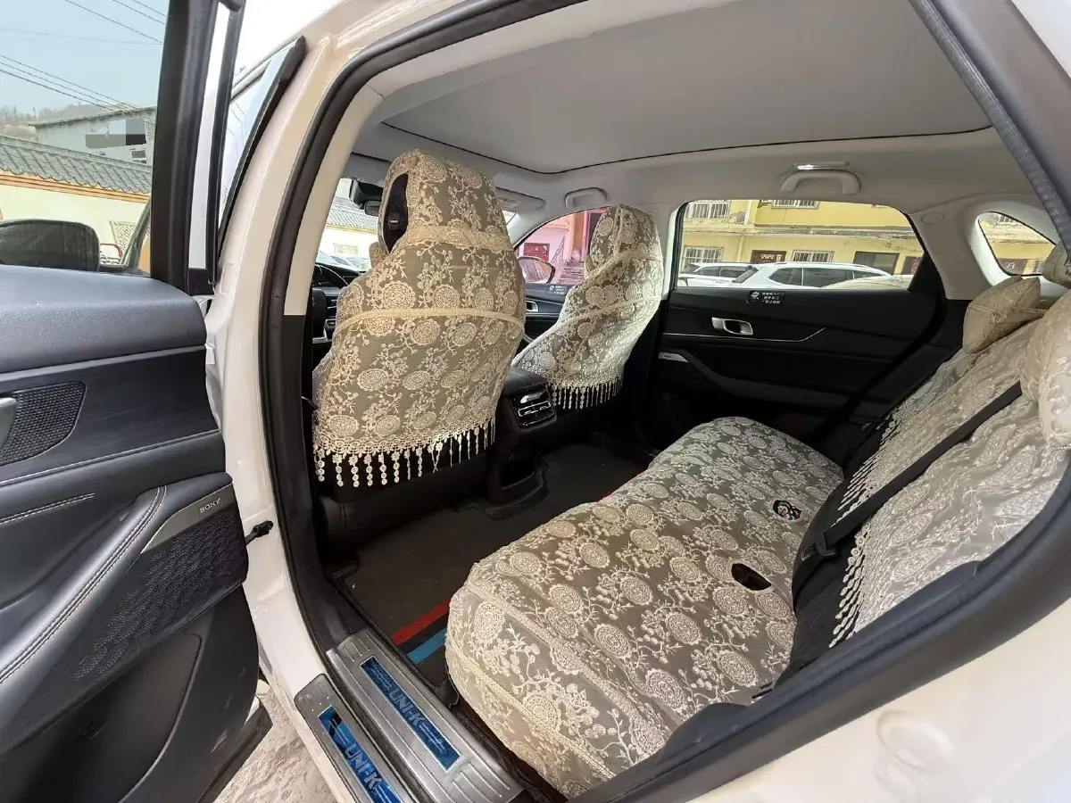 2021 ChangAn UNI-K 2.0T 233HP L4 8AT,autocango,china used car exporter,china ev exporter,chinese used car exporter,chinese used ev exporter