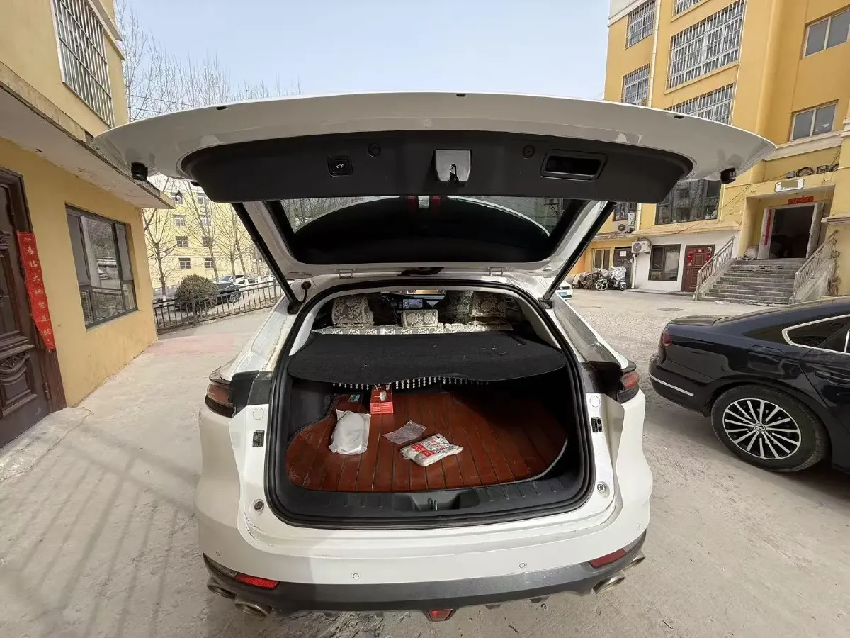 2021 ChangAn UNI-K 2.0T 233HP L4 8AT,autocango,china used car exporter,china ev exporter,chinese used car exporter,chinese used ev exporter