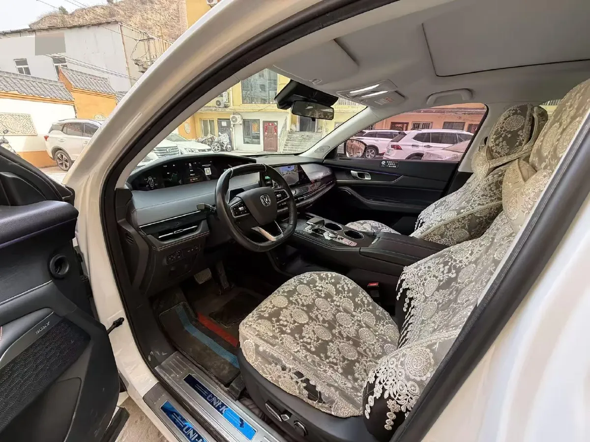 2021 ChangAn UNI-K 2.0T 233HP L4 8AT,autocango,china used car exporter,china ev exporter,chinese used car exporter,chinese used ev exporter