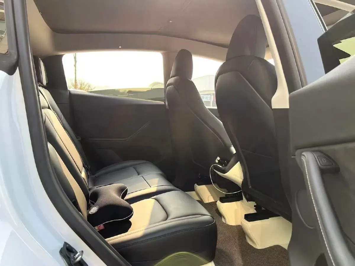 2024 Iveco OuSheng BEV 77.28KWH,autocango,china used car exporter,china ev exporter,chinese used car exporter,chinese used ev exporter