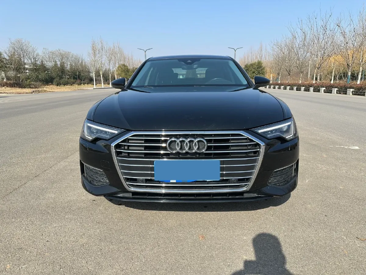 2020 Audi A6L 2.0T 190HP L4 7DCT,autocango,china used car exporter,china ev exporter,chinese used car exporter,chinese used ev exporter