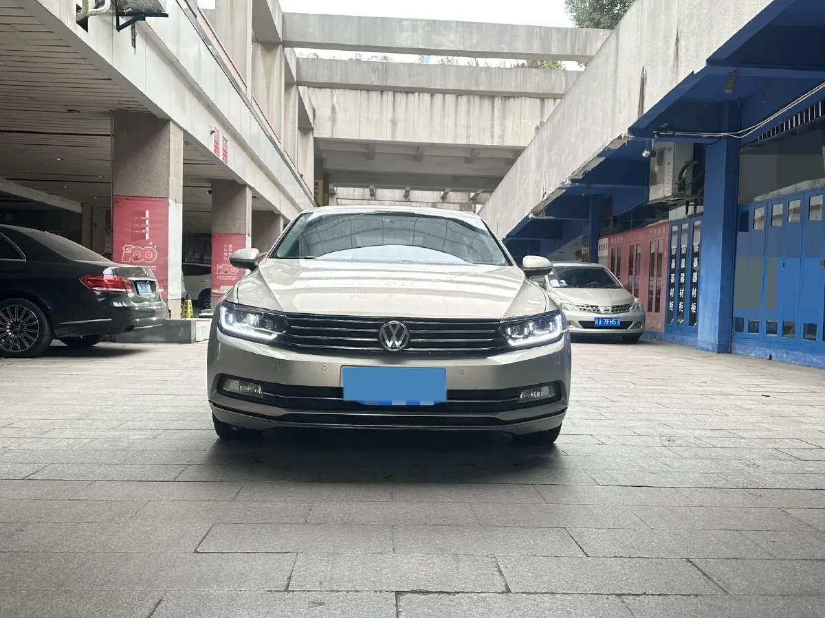 2018 Volkswagen Magotan 1.4T 150HP L4 7DCT,autocango,china used car exporter,china ev exporter,chinese used car exporter,chinese used ev exporter
